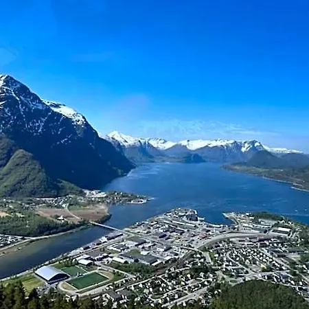House 3* Åndalsnes